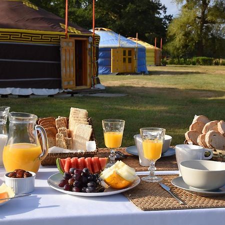 Yourte Nomade-Lodge Les Écrennes Kültér fotó