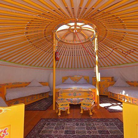 Yourte Nomade-Lodge Les Écrennes Kültér fotó