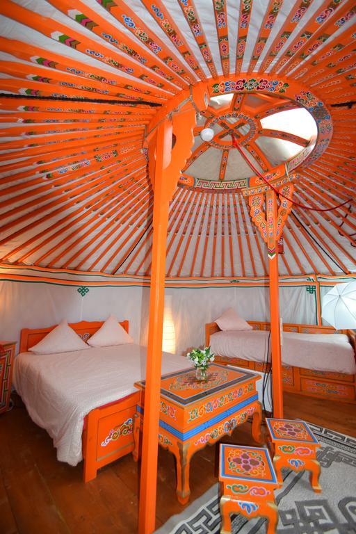 Yourte Nomade-Lodge Les Écrennes Kültér fotó