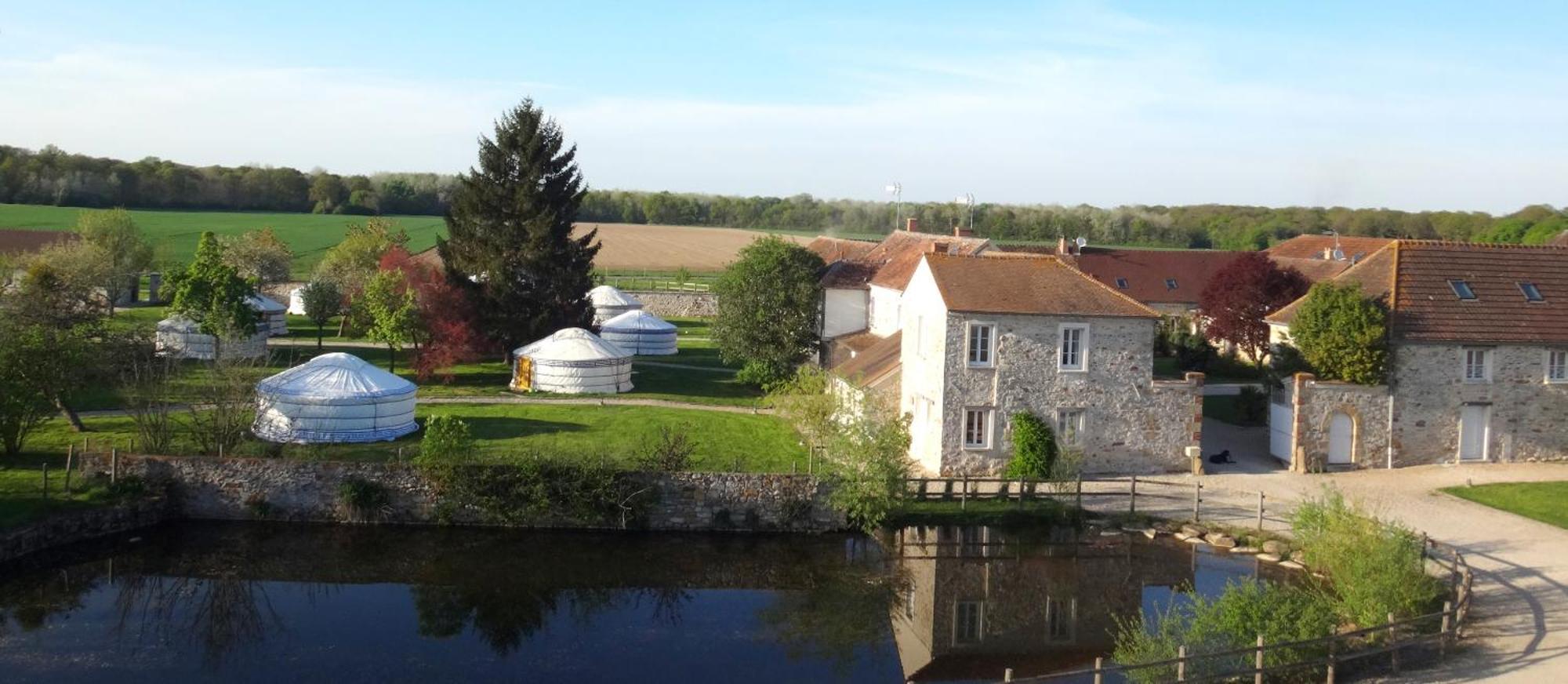 Yourte Nomade-Lodge Les Écrennes Kültér fotó